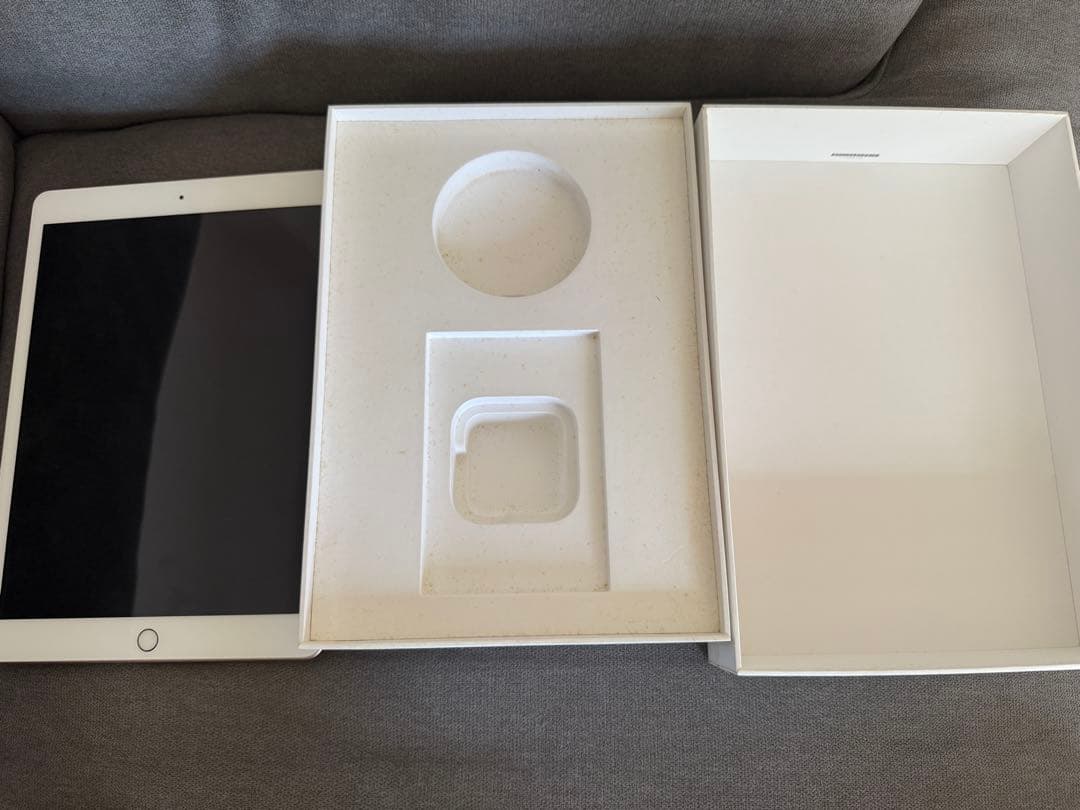 iPad 10.2インチ 7世代　ゴールド 箱付き　（ローズゴールド）