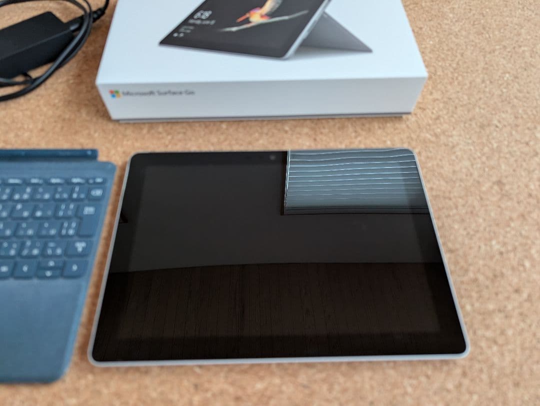 Windowsタブレット本体 Microsoft Surface Go 128GB