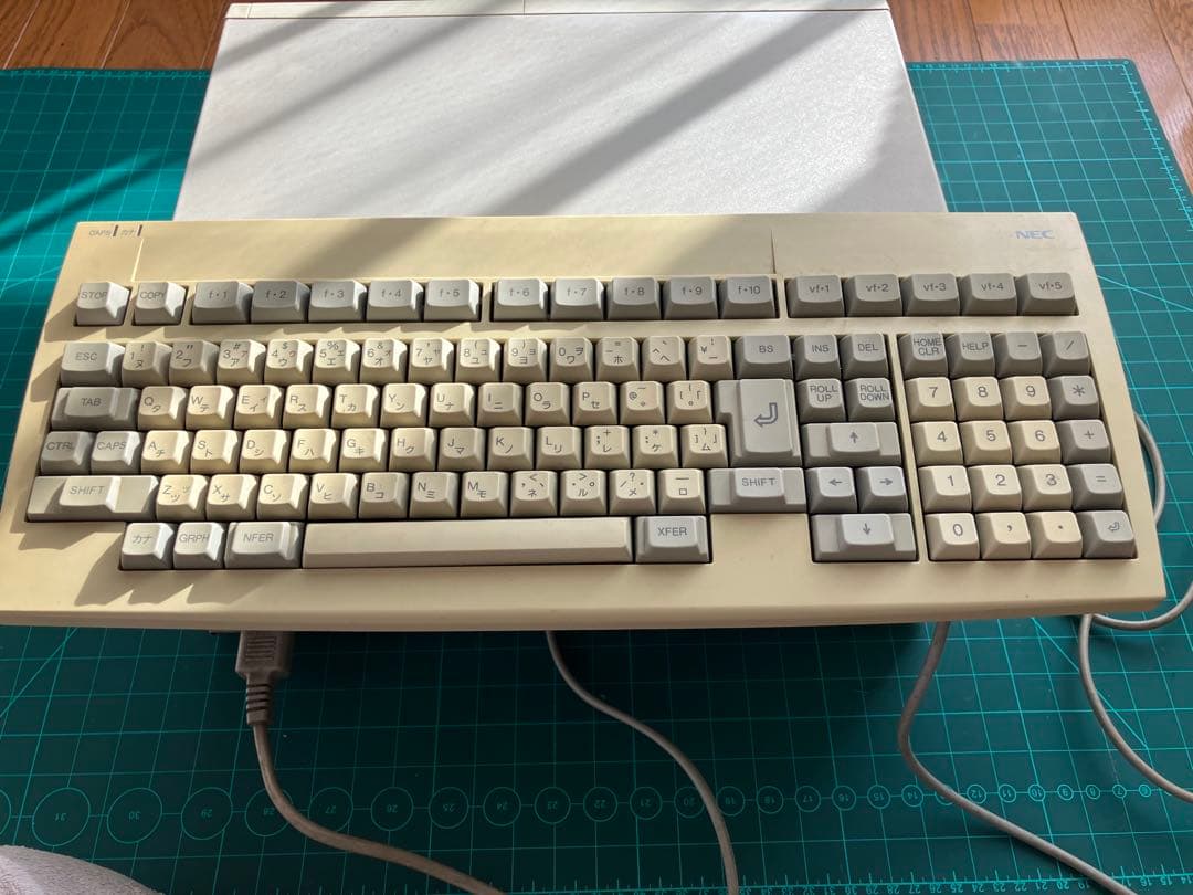 PC-9821Xs本体、キーボードとマニュアル、ザナドゥ、シュバルツシルトセット