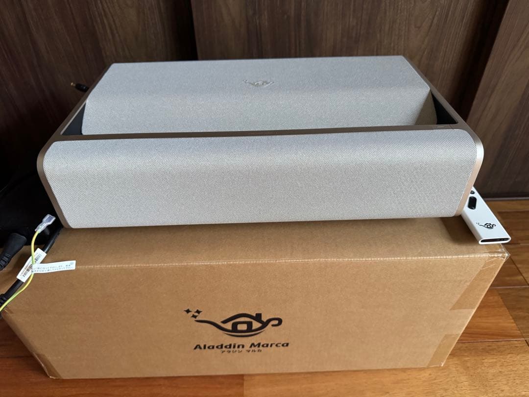 PPPさま専用　Aladdin Marca プロジェクター本体