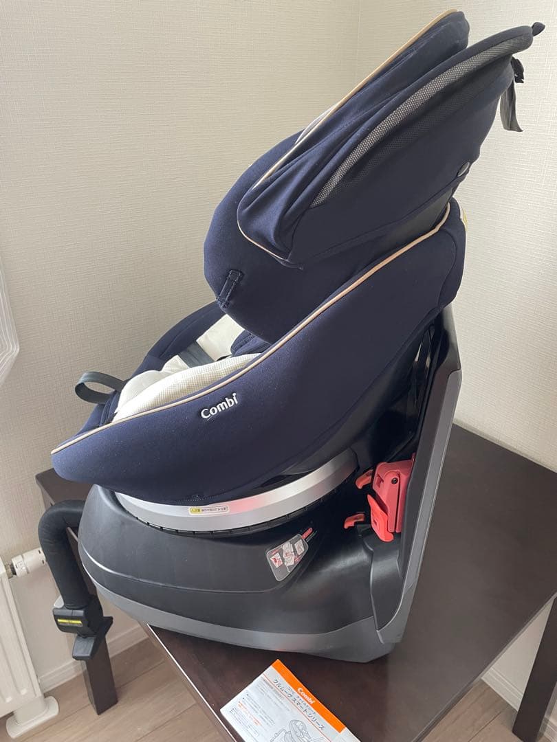 コンビ　チャイルドシート　回転式　エッグショック