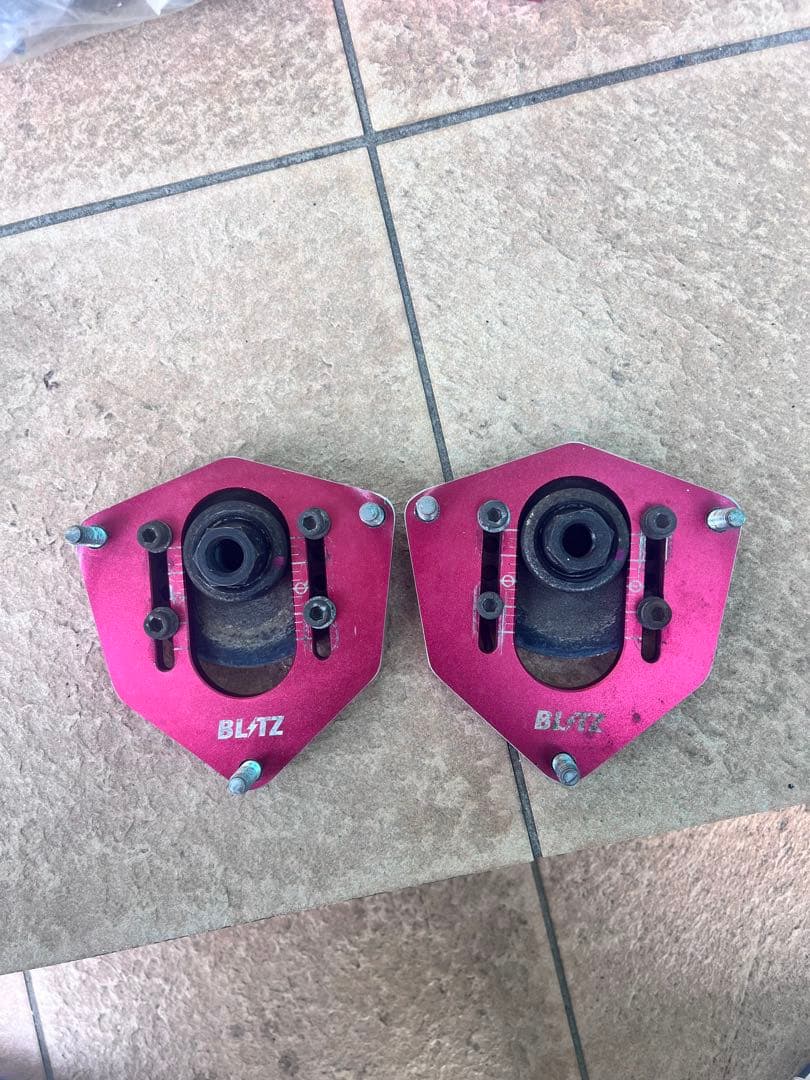 B110サニー B122サニトラ　ピロアッパーマウント