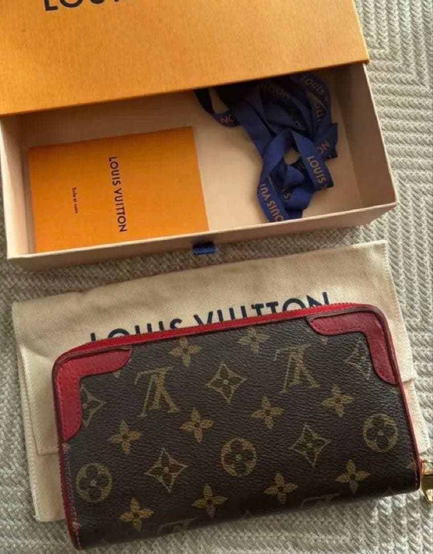 LOUIS VUITTONルイヴィトン モノグラム レティーロラウンド長財布