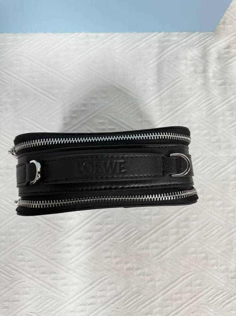 ブラックレザーショルダーバッグ~·