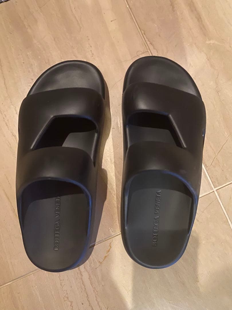 BOTTEGA VENETA ボッテガ　バンドスライド　サンダル