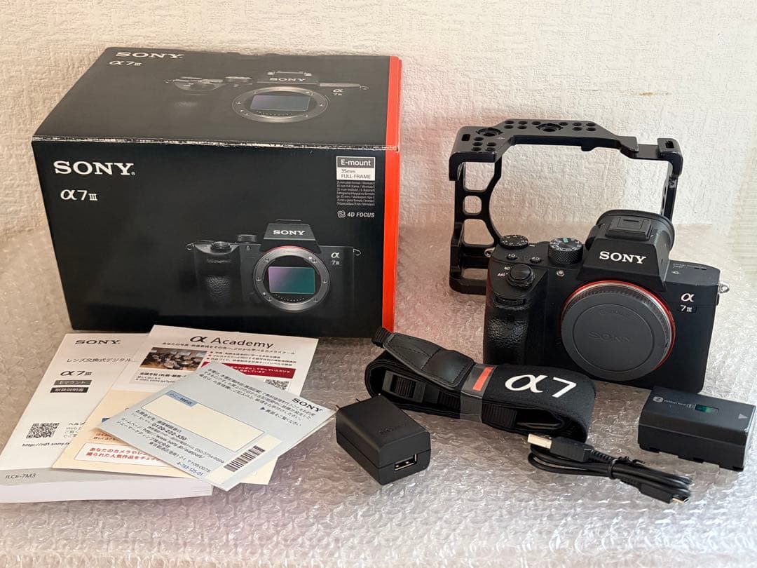 SONY α7 III ボディ ミラーレス一眼カメラ【ILCE-7M3】