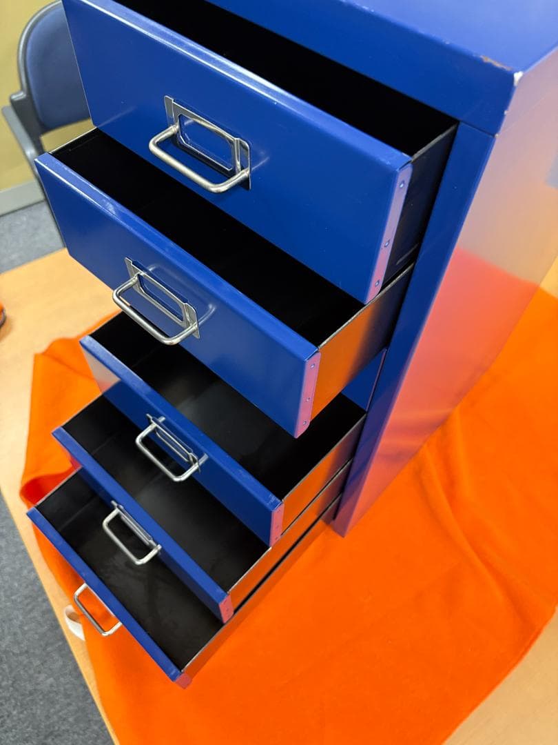 BISLEY スチール製 6段引き出しキャビネット　996BA3/6ST