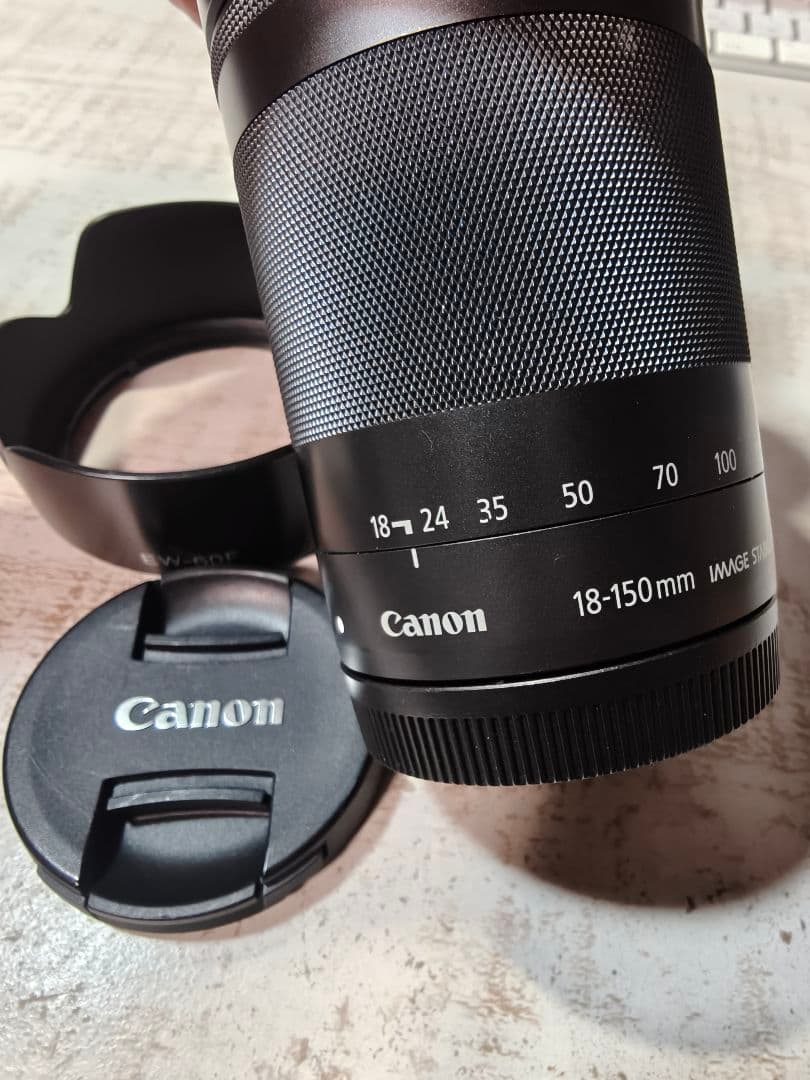 Canon EF-M 18-150mm ズームレンズ