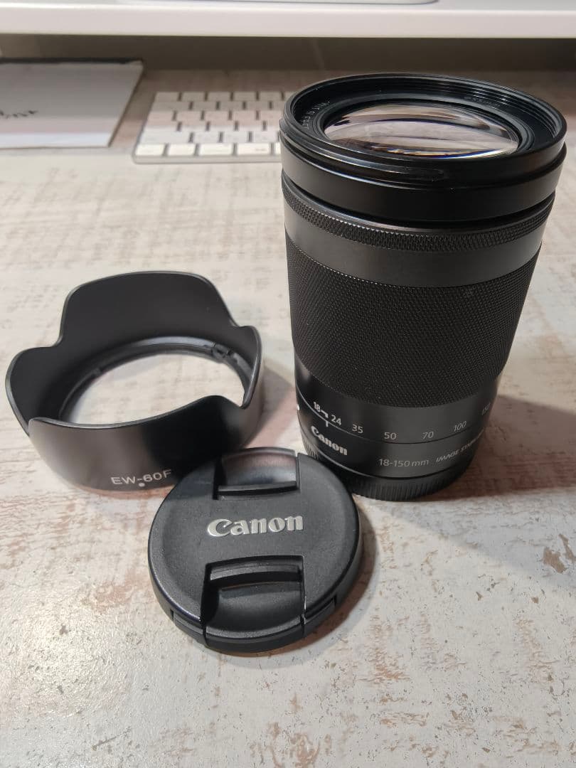 Canon EF-M 18-150mm ズームレンズ