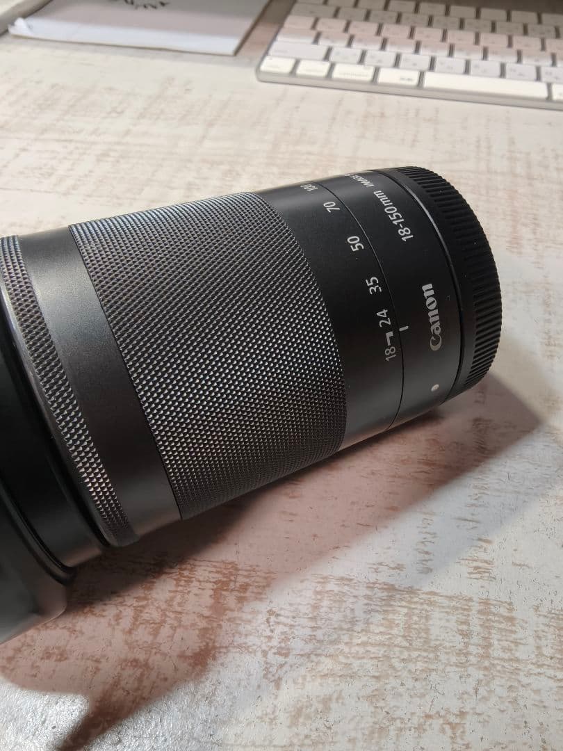 Canon EF-M 18-150mm ズームレンズ