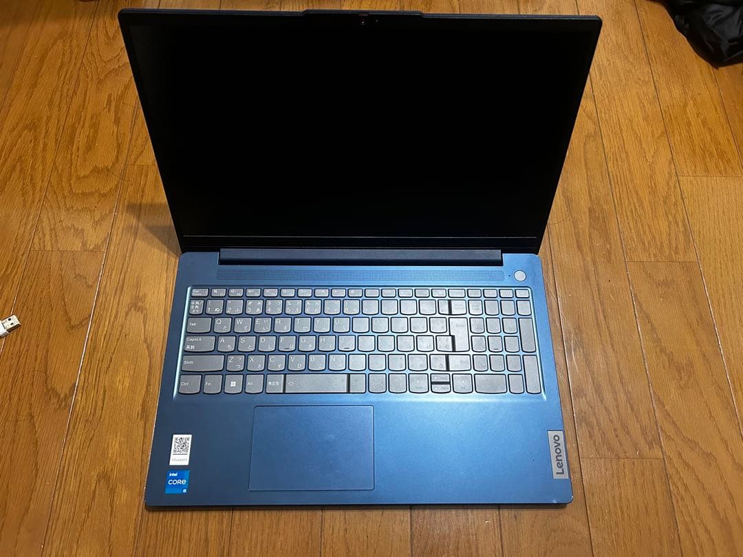 Lenovo ノートパソコン ブルー