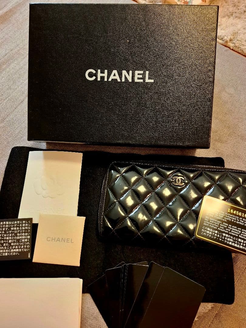 (*)様 ・シャネル ブリリアント ラウンドファスナー 付属品完備 正規品 CH