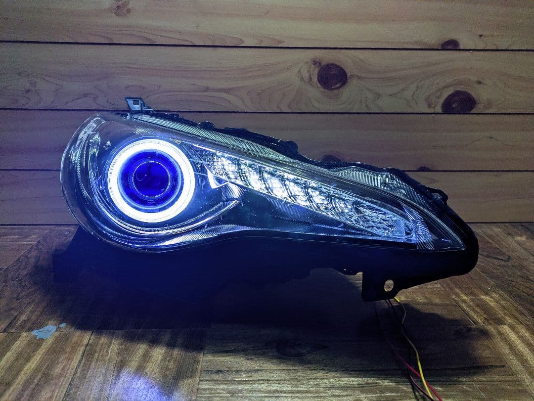 ゆ 86 ZN6 イカリング シーケンシャル ヘッドライト 黄ばみ無し