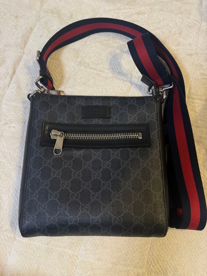 GUCCI ショルダーバッグ　美品