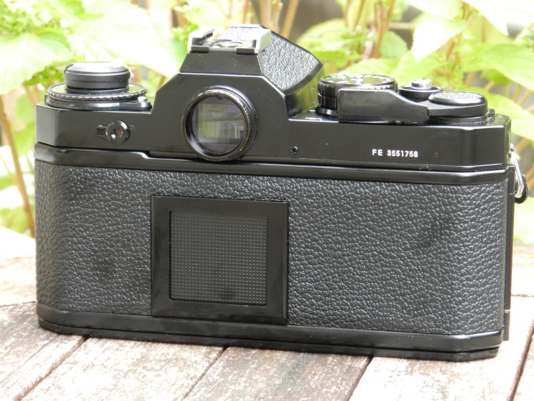 即撮影可　NIKON FE NIKKOR-H 50mm f/2 一眼レフカメラ