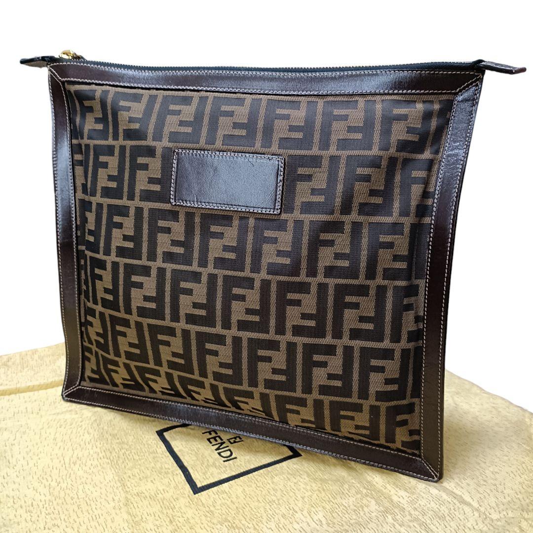 FENDI フェンデ クラッチバッグ ズッカ柄 キャンバス×レザー
