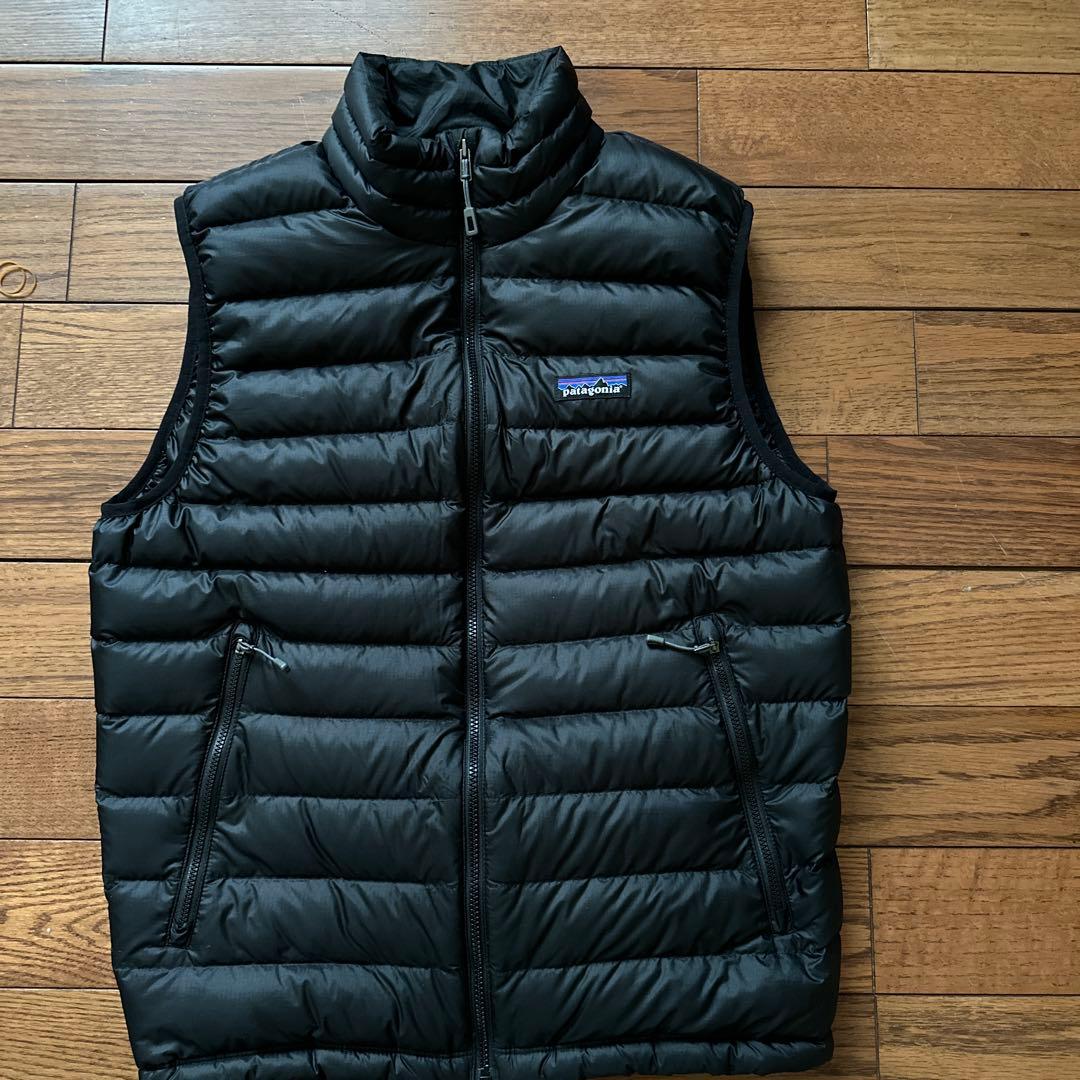 パタゴニアpatagonia ブラック ダウンベスト S