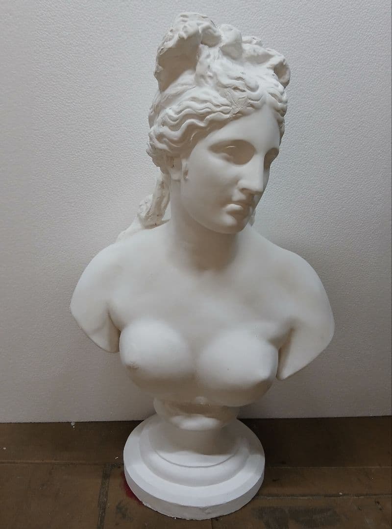 カピトリーノ胸像(高さ80cm)