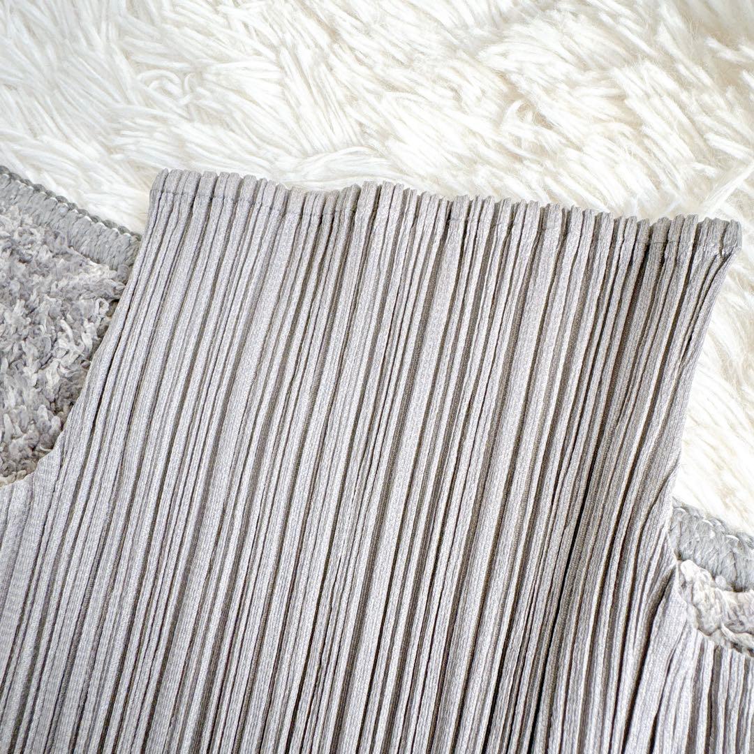 美品　日本製　プリーツプリーズ　長袖　カットソー　イッセイミヤケ　グレー