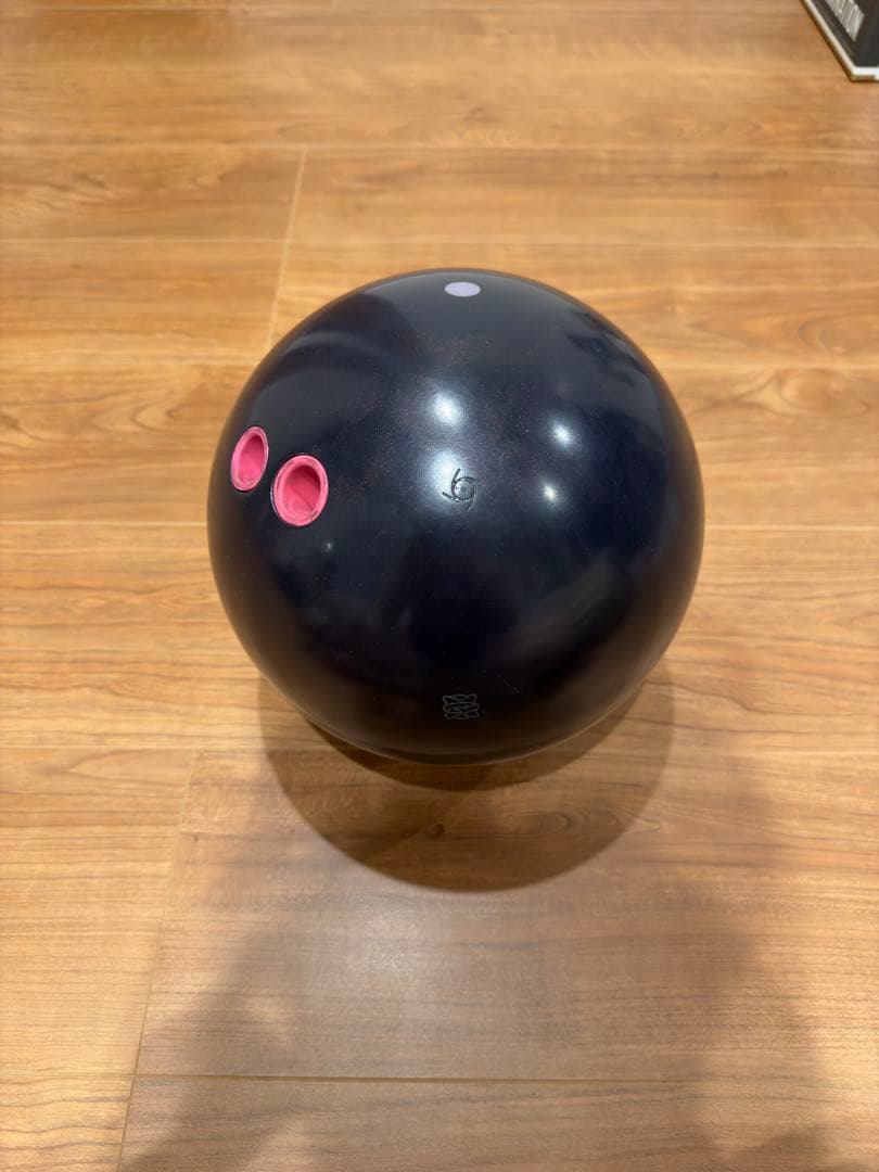 ボウリングボール　フィジックスブラックアウト　15ポンド