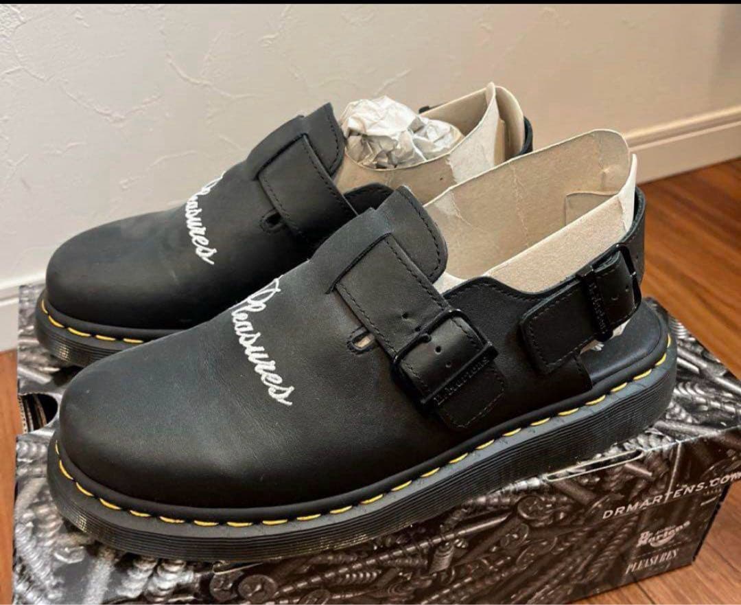 Dr.Martens Pleasures Jorge サンダル