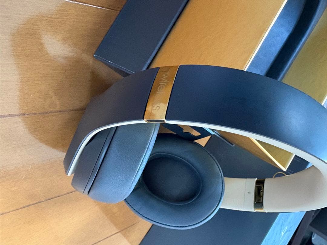 Beats studio3 wireless 新品バッテリー　イヤーパッド