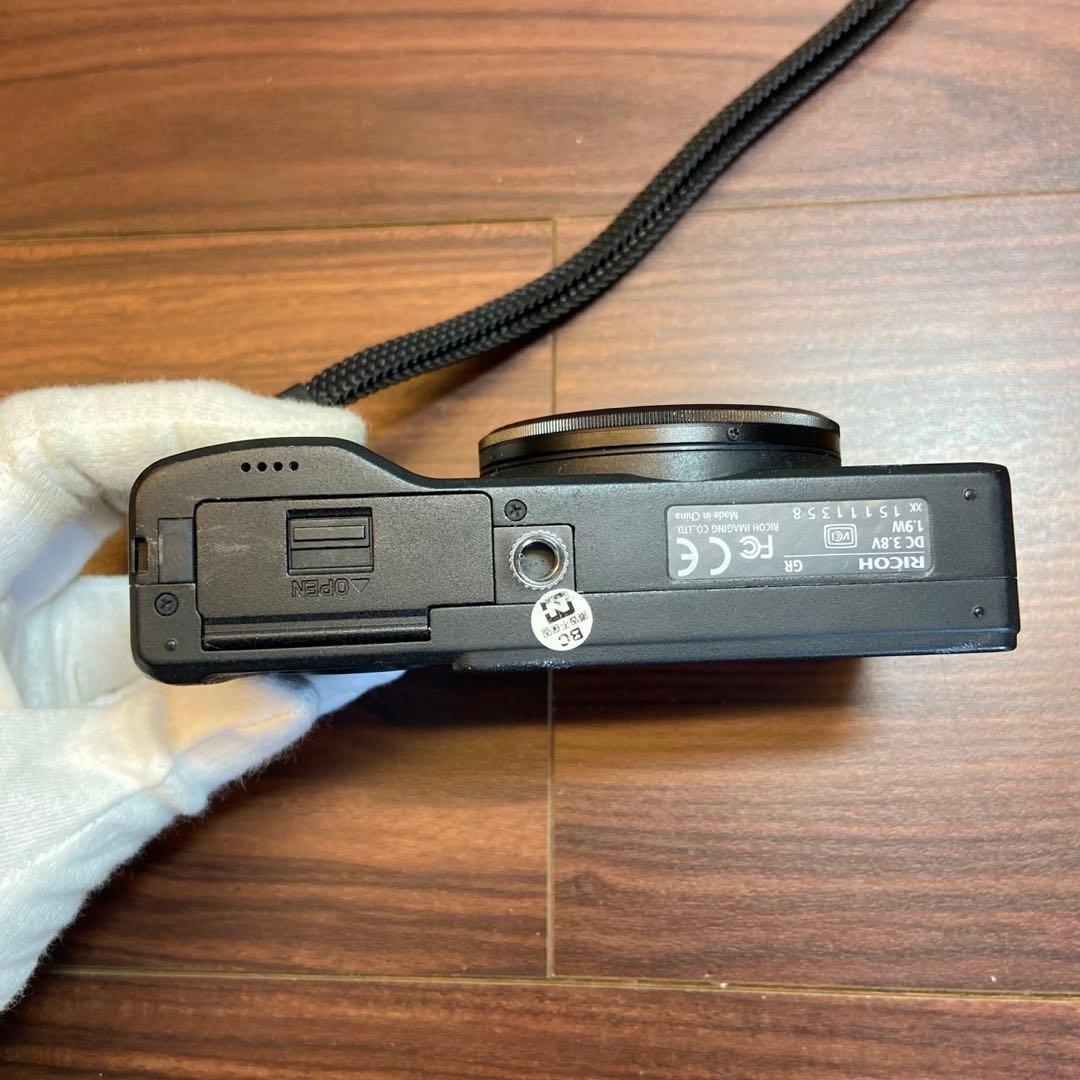 RICOH GR デジカメ ほぼ新品 4938