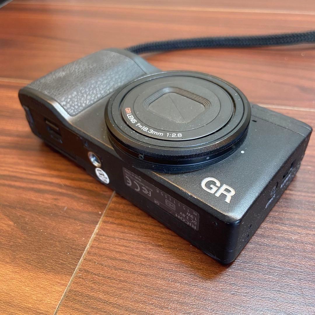 RICOH GR デジカメ ほぼ新品 4938