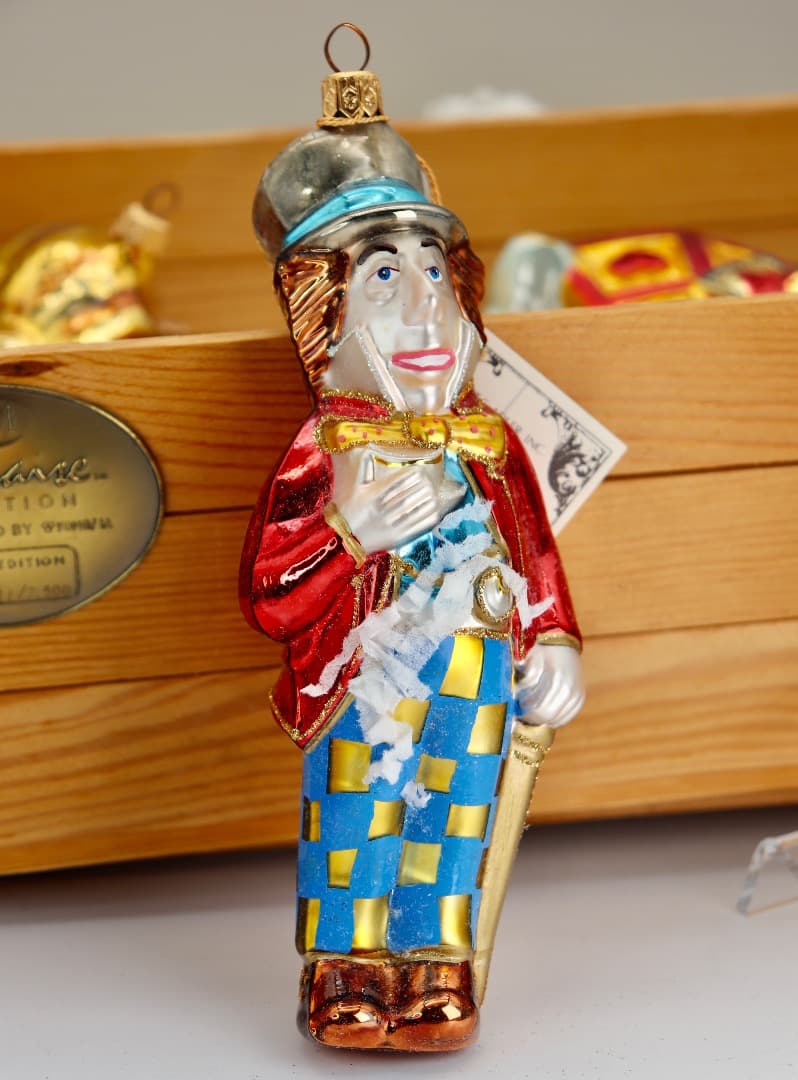 アリス・イン・ワンダーランドとスヌーピー ガラス２セットPOLAND製