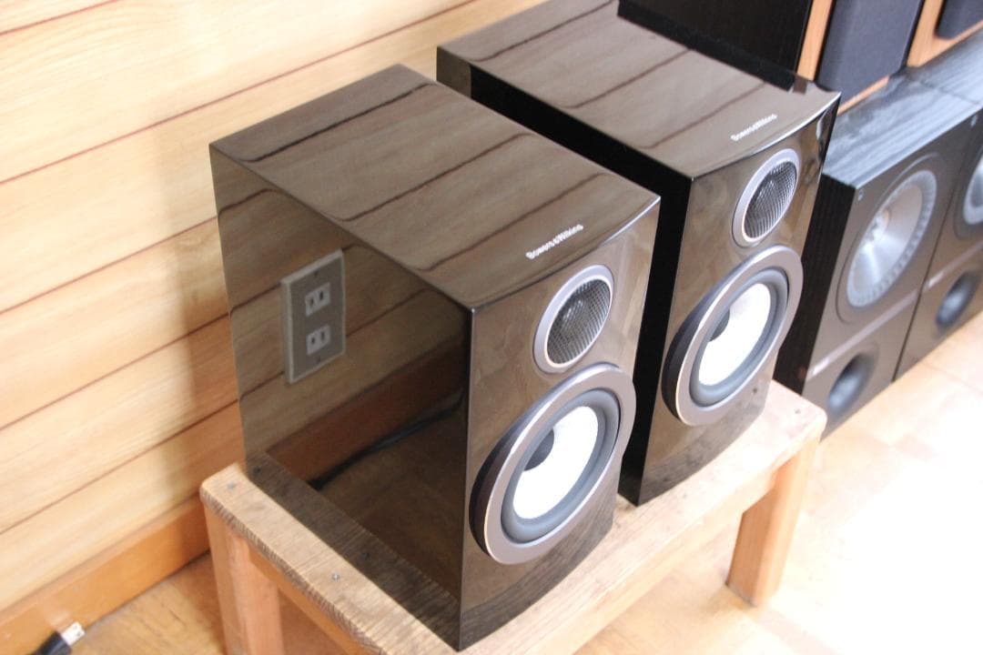 Bowers & Wilkins 707 S3 グロスブラック