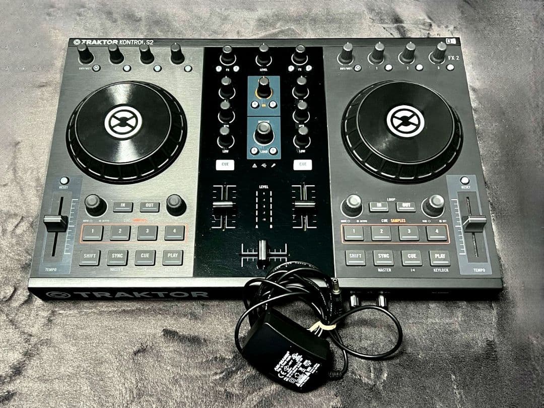 美品　TRAKTOR KONTROL S2 DJコントローラー　サンプラー