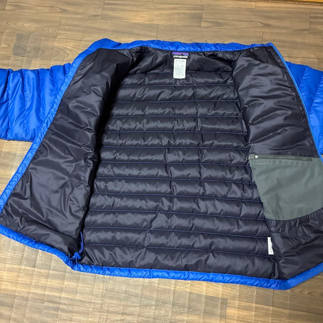 パタゴニア　青　ダウンコート　メンズS 防寒　ジャケット　上着