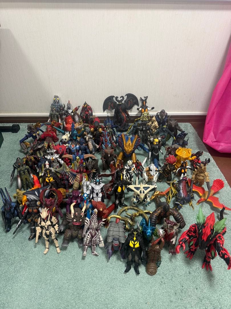 d*2様 ウルトラ怪獣　その他　ソフビ　93体まとめ売り　送料込み　一部レトロあ