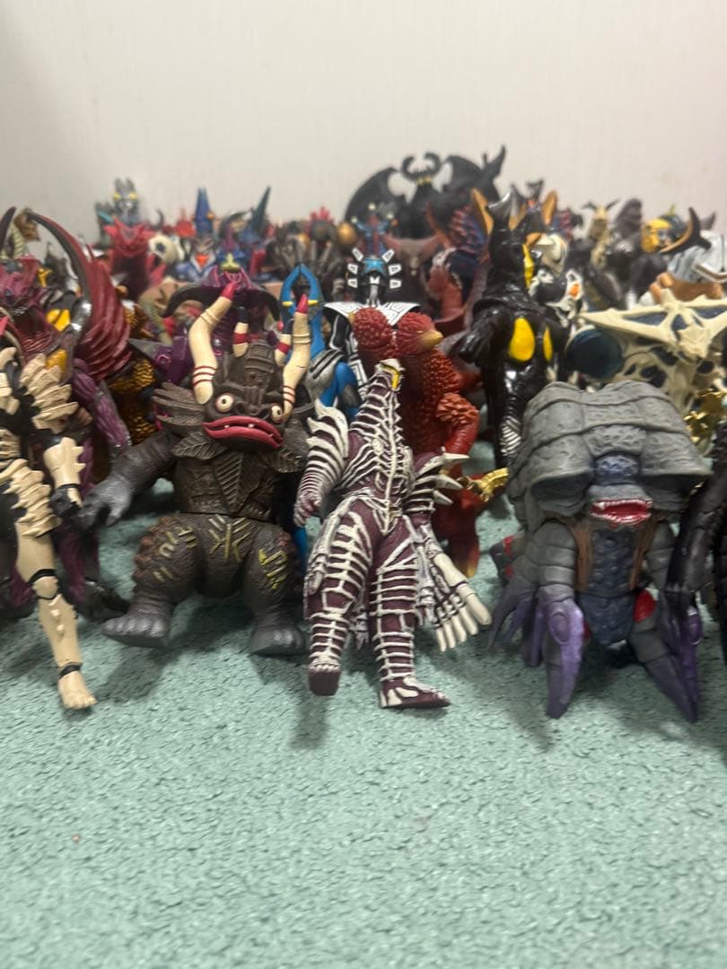 d*2様 ウルトラ怪獣　その他　ソフビ　93体まとめ売り　送料込み　一部レトロあ