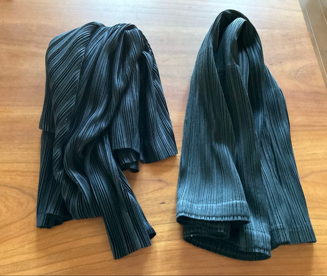 値下げ中○プリーツプリーズ PLEATS PLEASE シッカーパンツ　黒