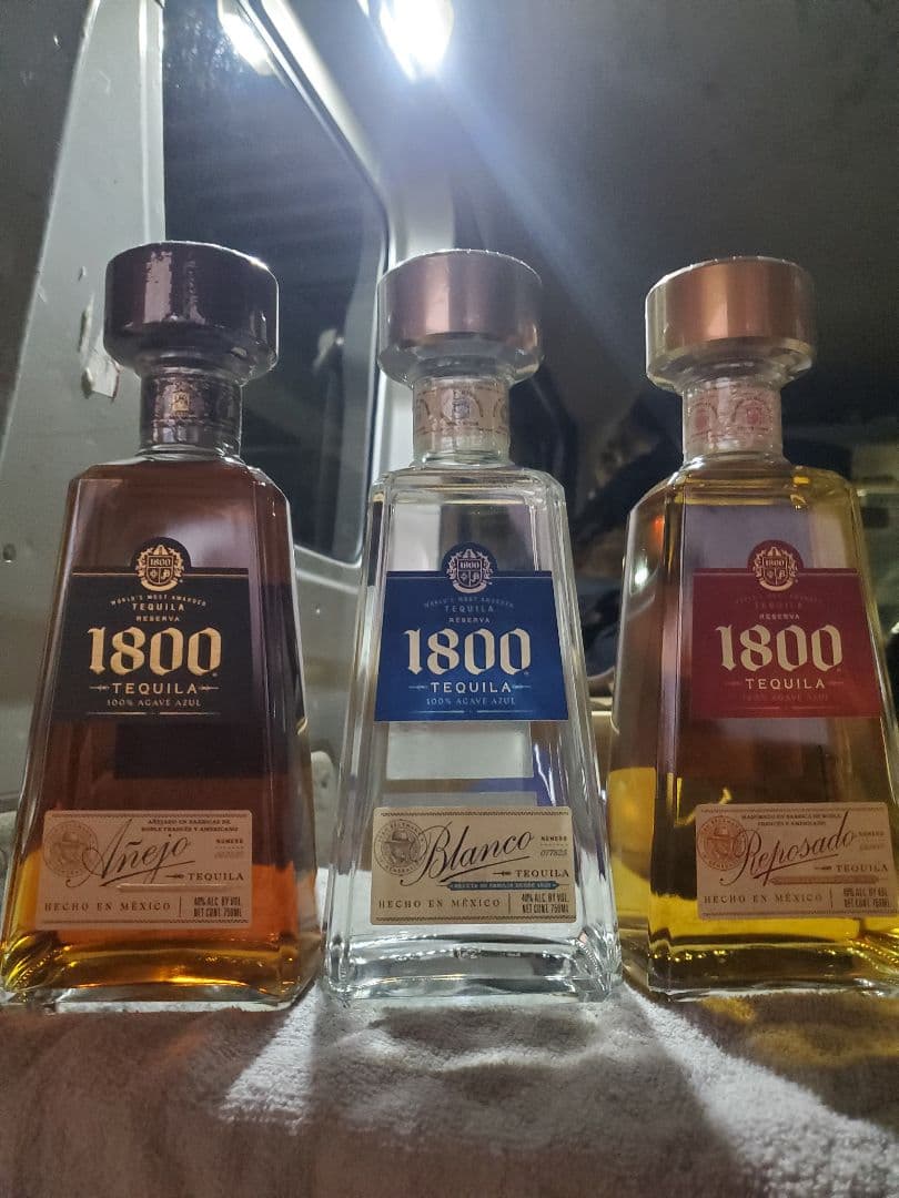 クエルボ1800テキーラ　三種セット（シルバー・レポサド・アネホ）