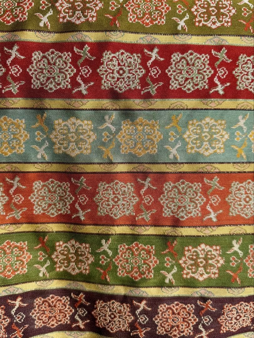 龍村美術織物　美しいテーブルクロス•タペストリー　絹（シルク）100%