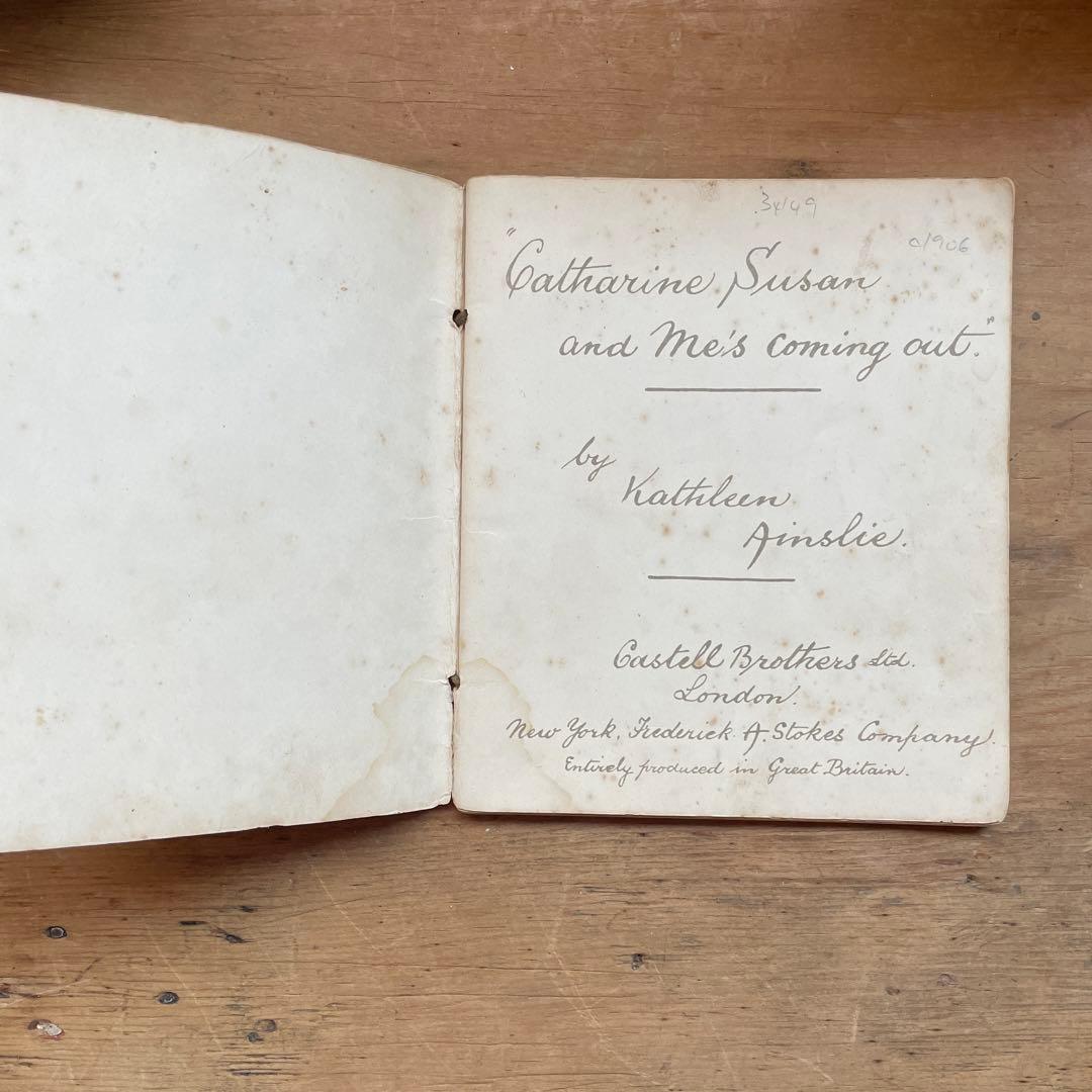 アンティーク　ペグドール　ピクチャーブック