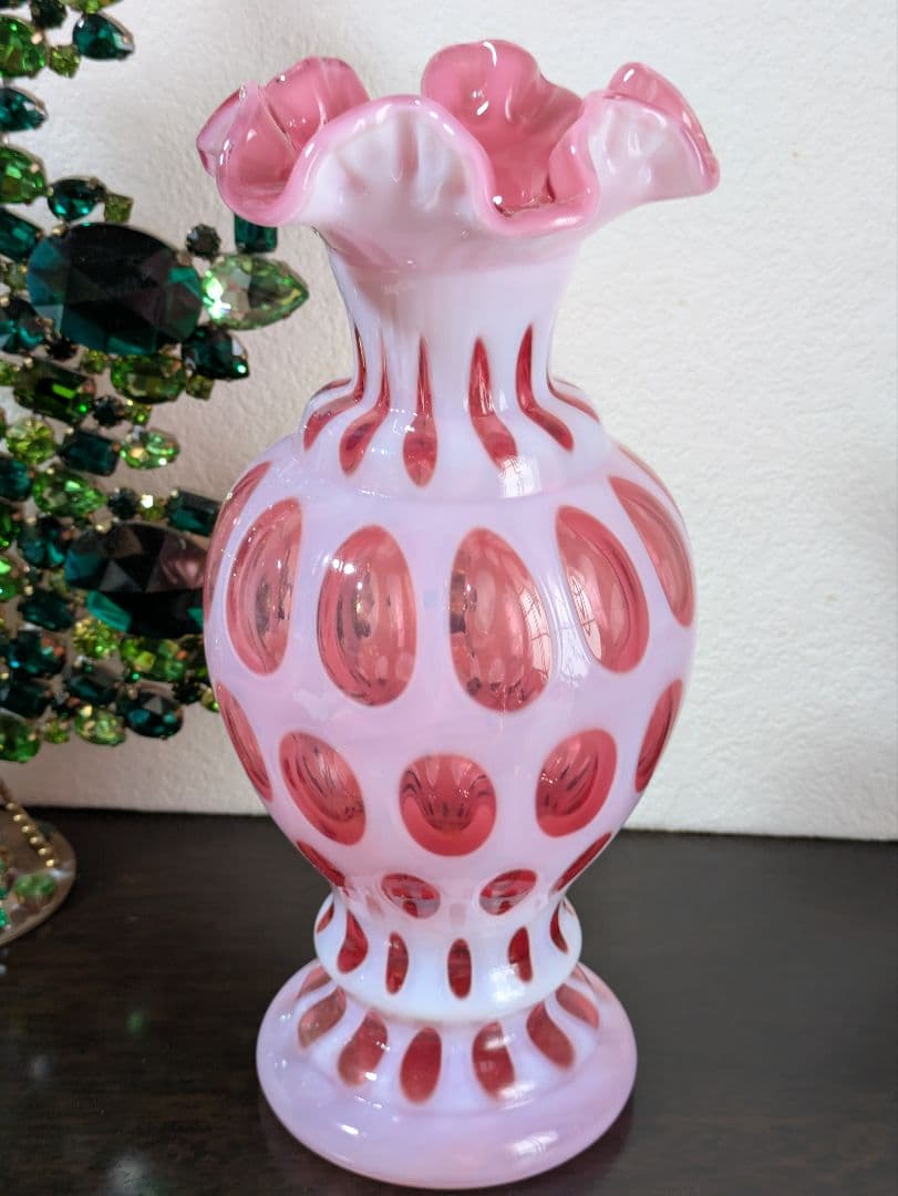 フェントン ドット ピンクガラス フリル付きフラワーベース
