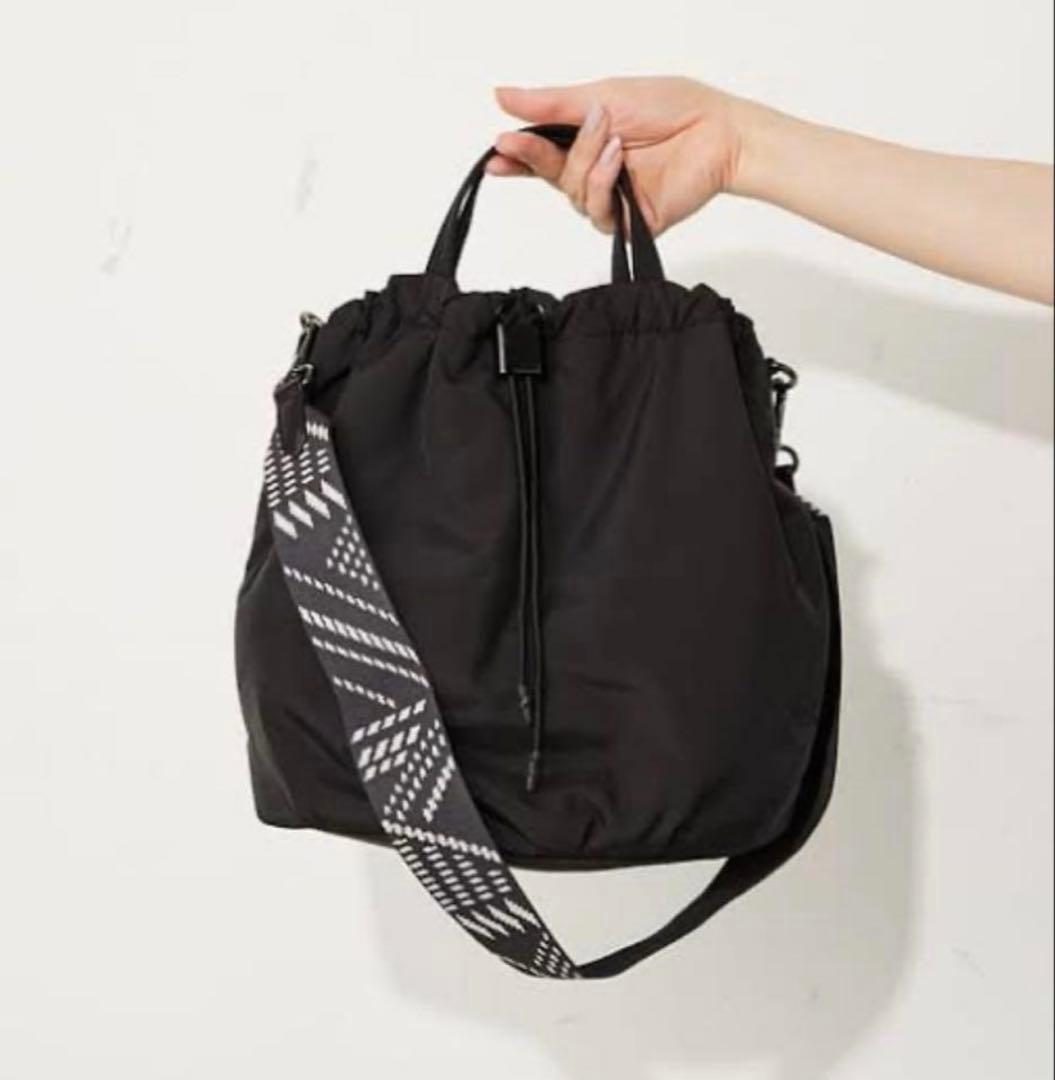 ear PAPILLONNER 撥水軽量　2WAY巾着ショルダーバッグ