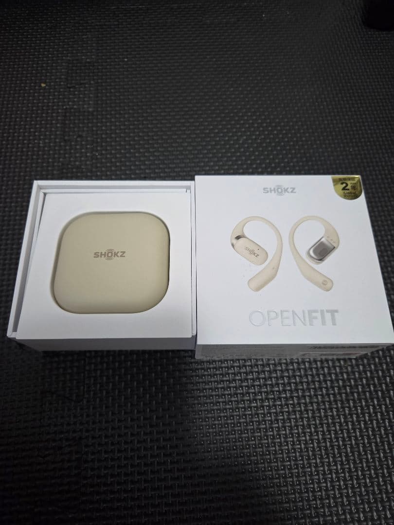 SHOKZ OPENFIT クリーム 骨伝導イヤホン