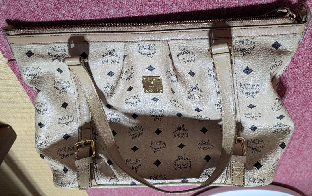 MCM ロゴプリント トートバッグ ベージュ