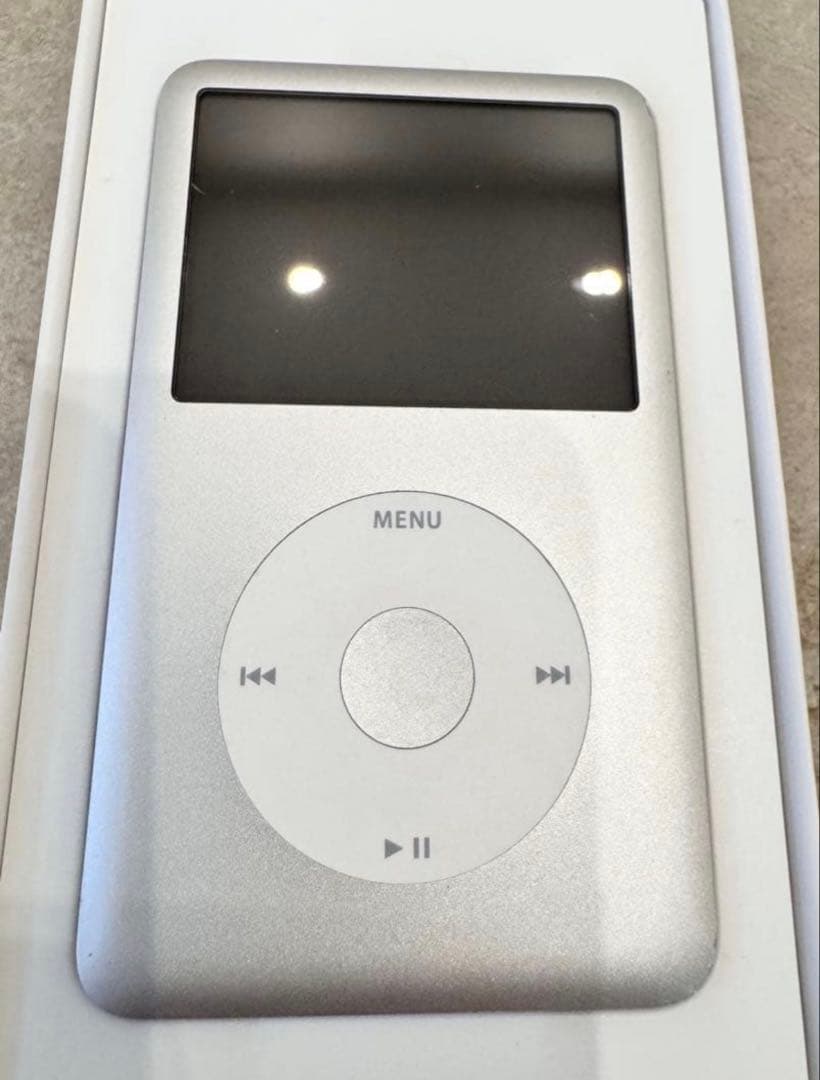 美品 iPod classic 120GB アイポッド シルバー 新品バッテリー