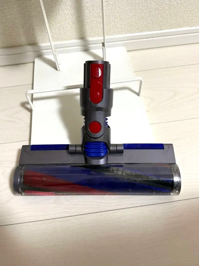 ダイソン Dyson V8 Slim Fluffy SV10KSLM 台座付き