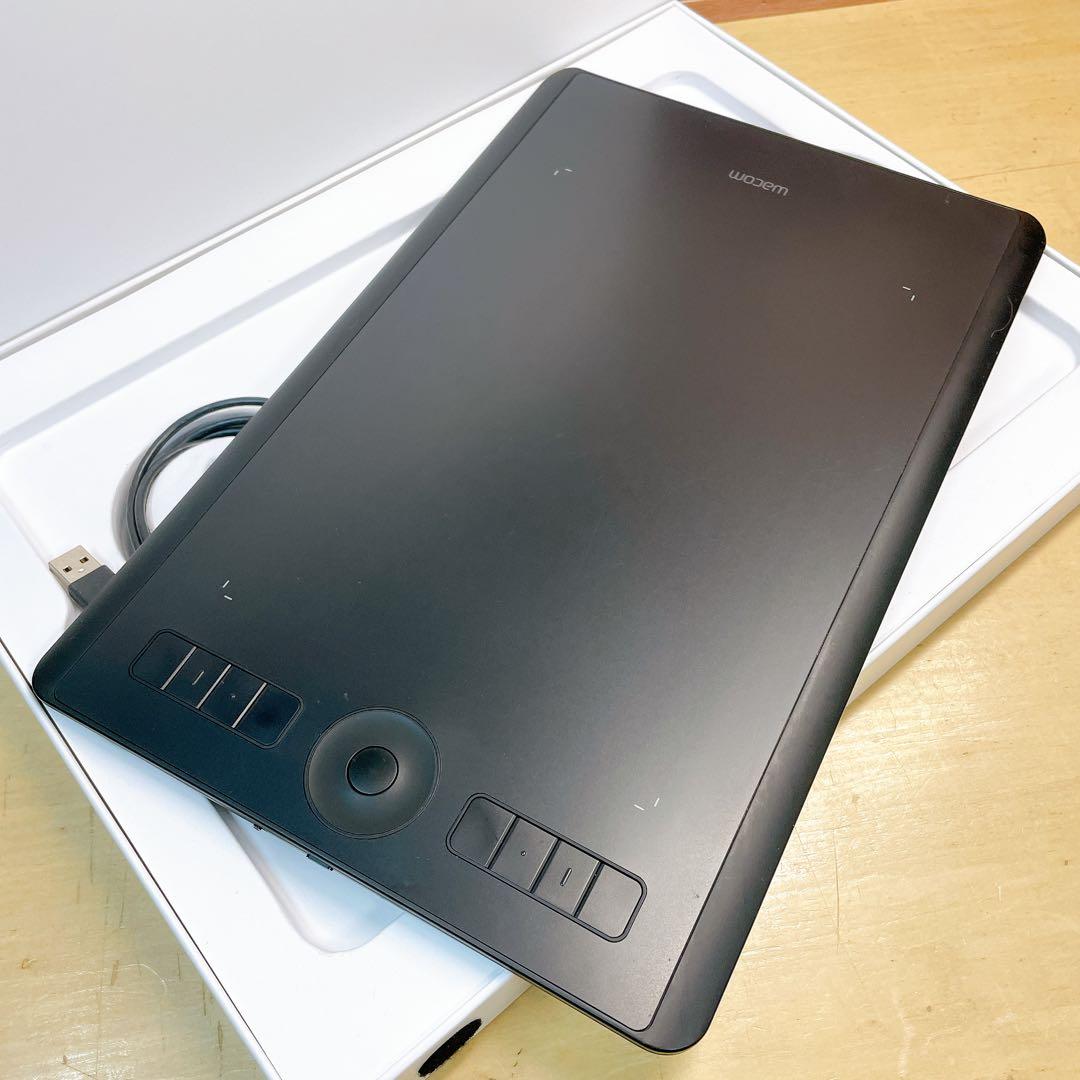 WACOM Intuos PRO ペンタブレット　PTH-660