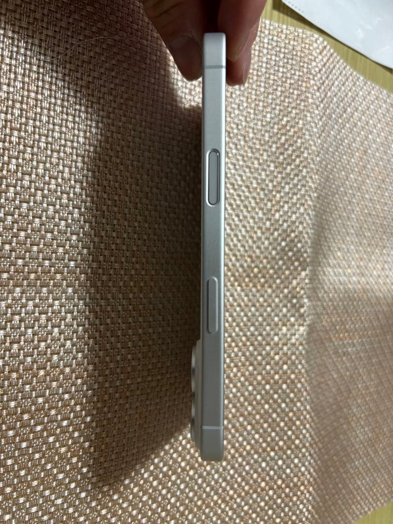 Apple iPhone 16 ホワイト 本体 128G