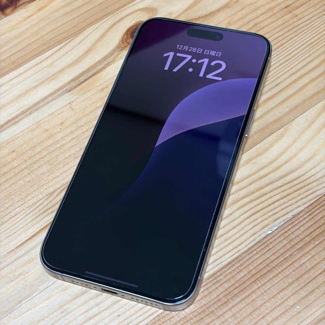 iPhone 15 Pro Max 256GB ナチュラルチタニウム　本体