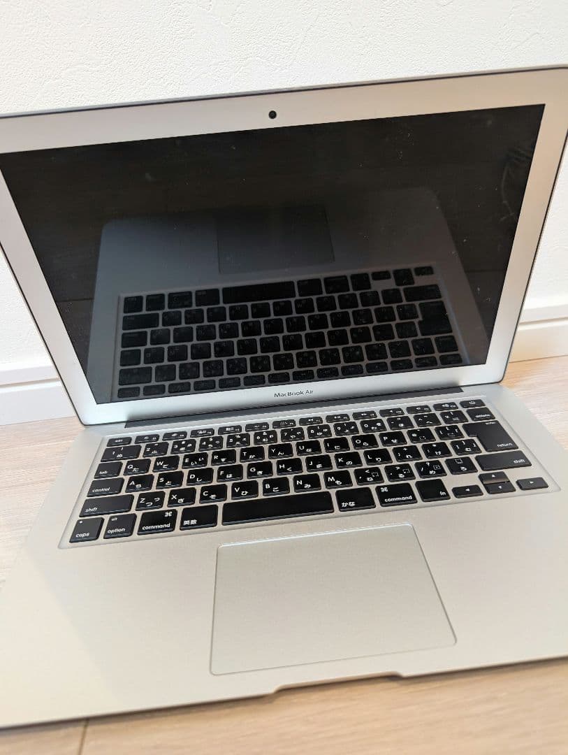 MacBook Air Early 2015 13inc 初期化済 起動時？