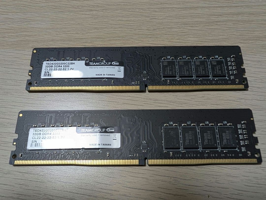 Team デスクトップ用メモリー DDR4 32GB x 2枚