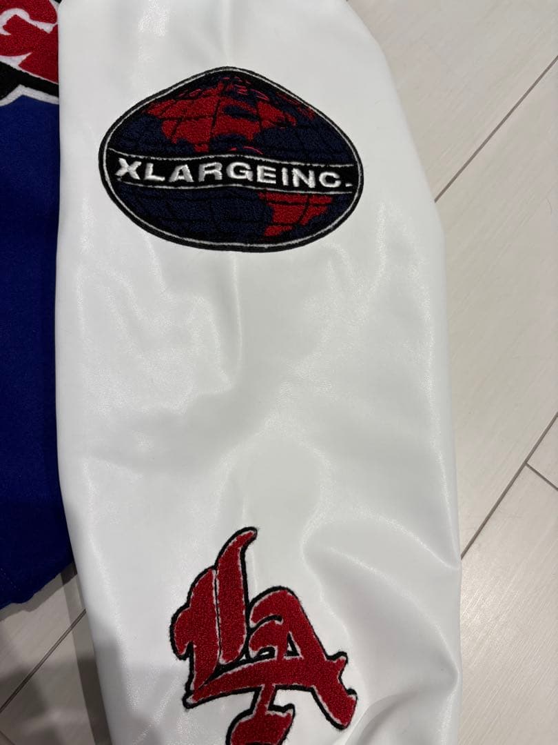 XLARGE スタジャン 青 白刺繍